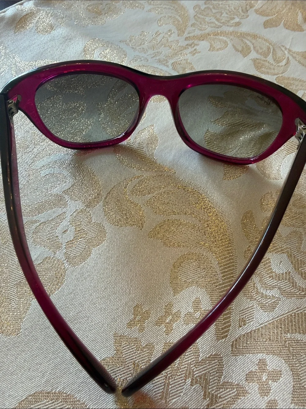 Ray-Ban Women's Magenta Cat Eye Sunglasses with Red Case